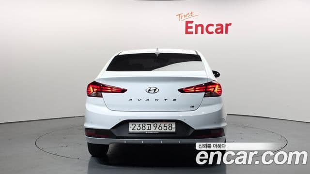 Hyundai The New Avante AD 4