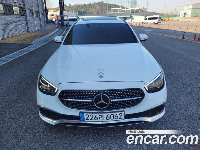 Mercedes-Benz E-Class W213 1