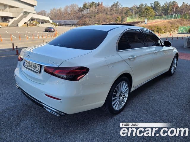 Mercedes-Benz E-Class W213 2