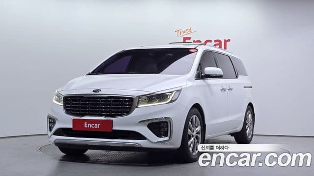 Kia The New Carnival — 1