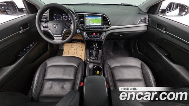 Hyundai Avante AD 4