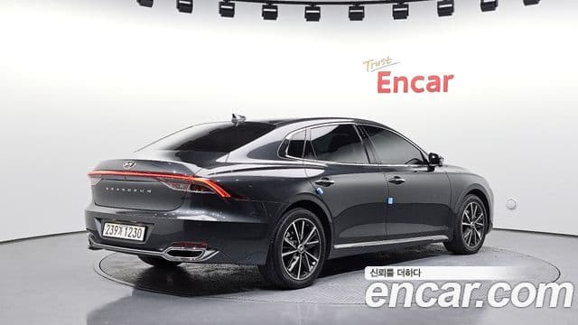 Hyundai The New Grandeur IG 2
