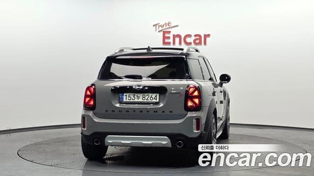MINI Cooper SD Countryman 3