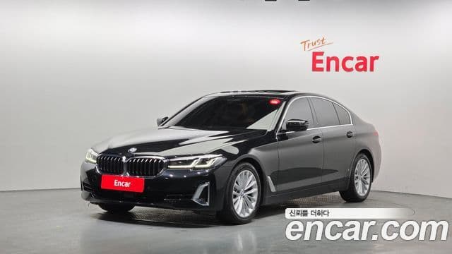 BMW 5 Series (G30)