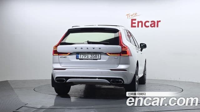 Volvo XC60 2nd Gen 4