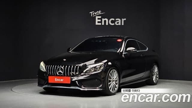 Mercedes-Benz C-Class W205 1