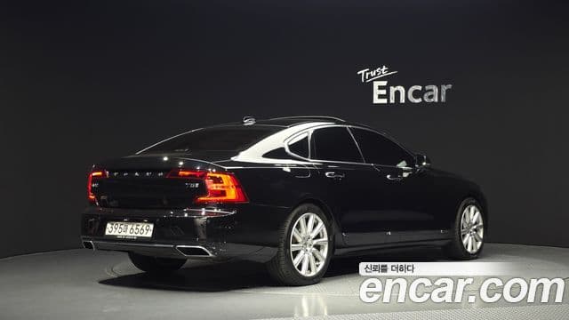 Volvo S90 2