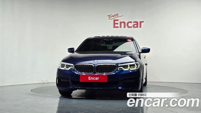 BMW 5 Series (G30) 2