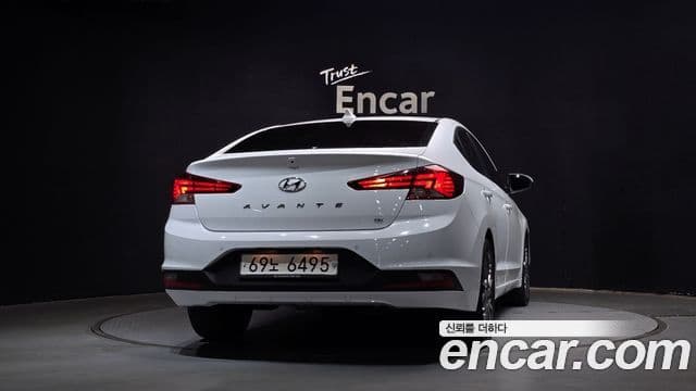 Hyundai The New Avante AD 3