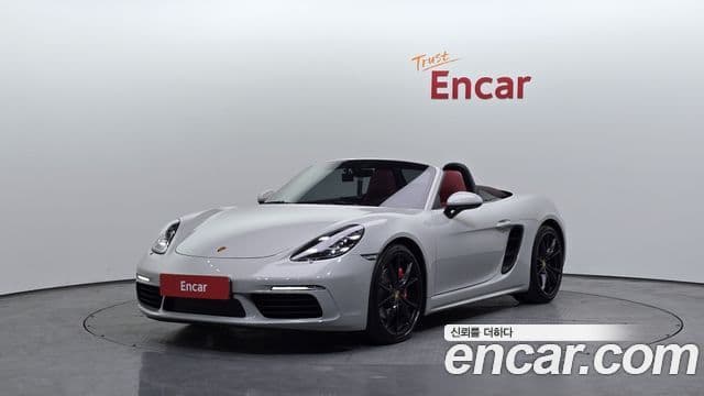 Porsche 718 Boxster 1