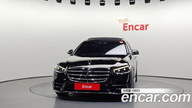 Mercedes-Benz S-Class W223 2