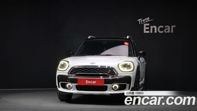 MINI Cooper S Countryman 3