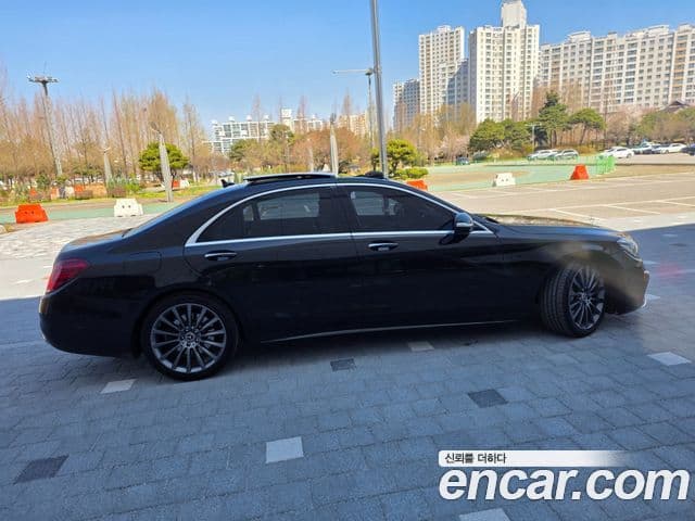 Mercedes-Benz S-Class W222 2