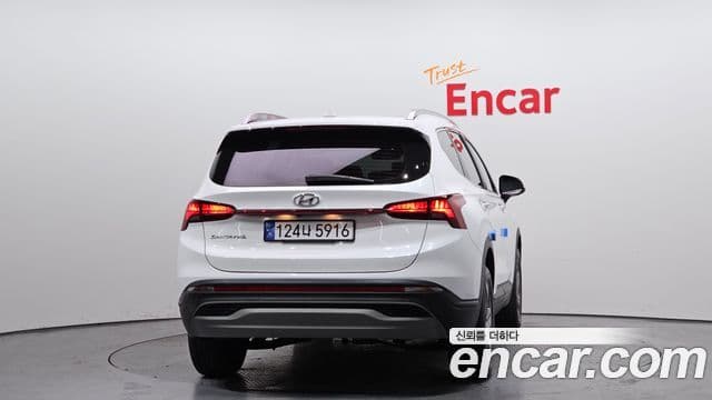 Hyundai The New Santa Fe 4