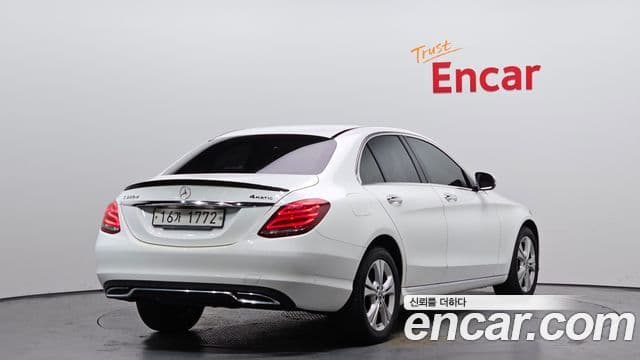 Mercedes-Benz C-Class W205 2