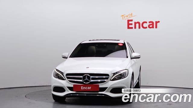 Mercedes-Benz C-Class W205 3