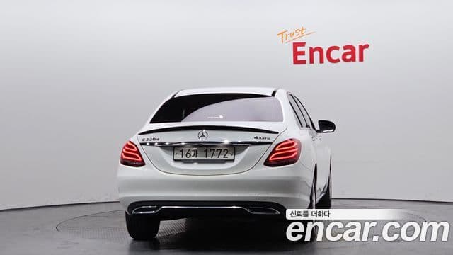 Mercedes-Benz C-Class W205 4