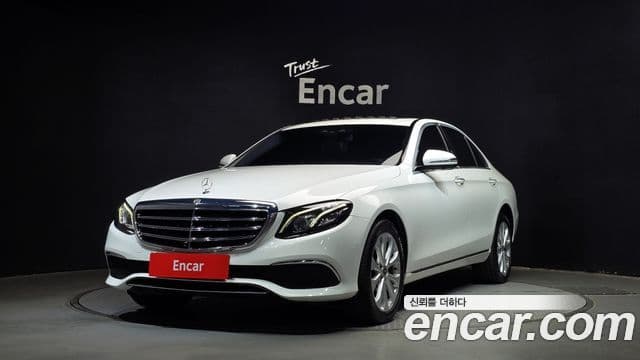 Mercedes-Benz E-Class W213 1