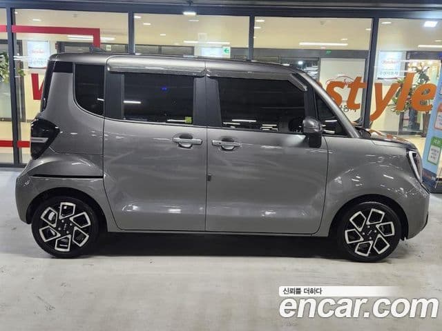Kia The New Kia Ray 3