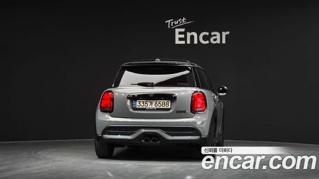 MINI Cooper S 4