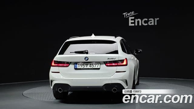 BMW 3 Series (G20) 4