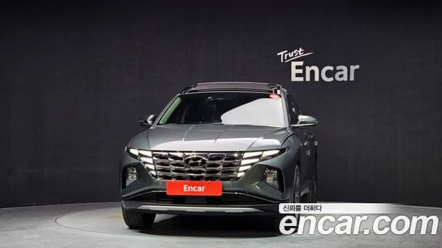 Hyundai Tucson (NX4) 2