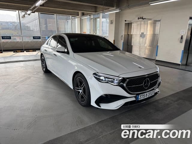 Mercedes-Benz E-Class W214 3