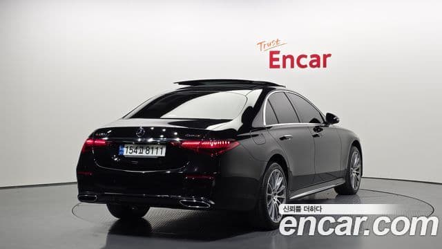 Mercedes-Benz S-Class W223 2