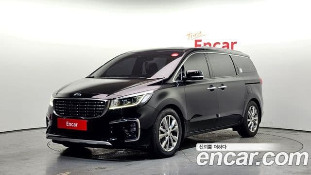 Kia The New Carnival — 1