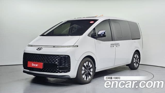 Hyundai Staria — 1