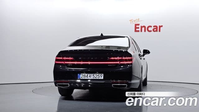 Genesis G90 3