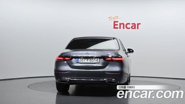 Mercedes-Benz E-Class W213 3
