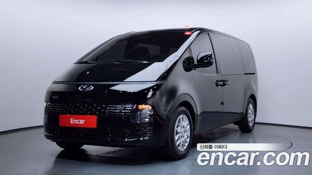 Hyundai Staria 1