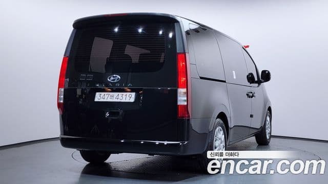 Hyundai Staria 2