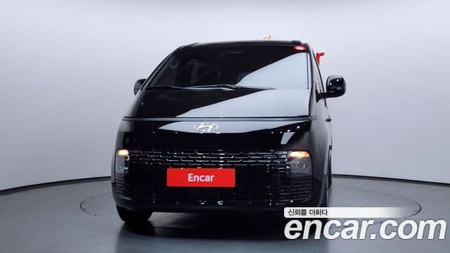 Hyundai Staria 3