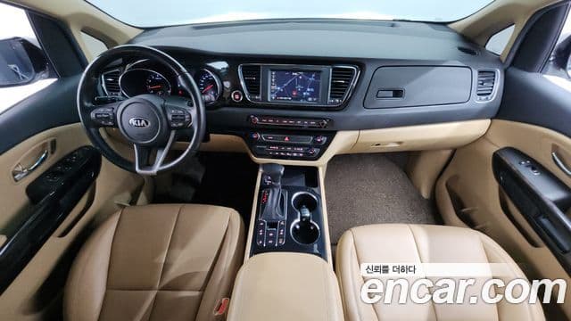Kia The New Carnival 4