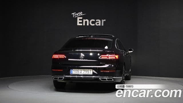 Volkswagen Arteon 4