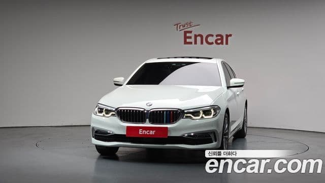 BMW 5 Series (G30) 2