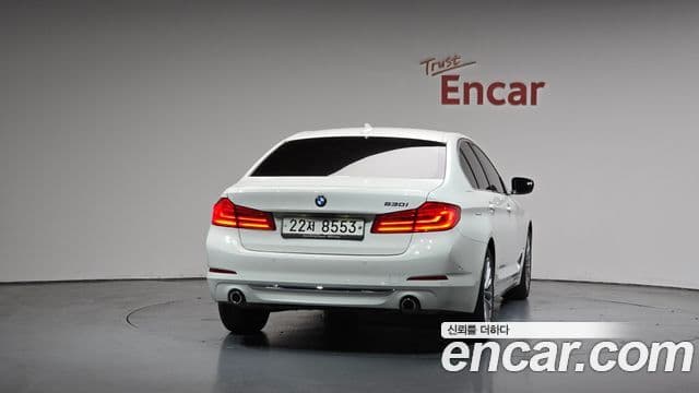 BMW 5 Series (G30) 3