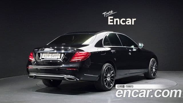 Mercedes-Benz E-Class W213 2