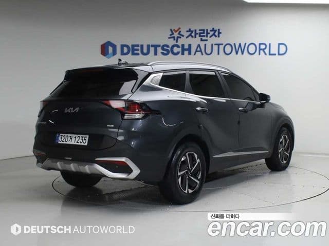Kia Sportage 5th Gen Hybrid 2