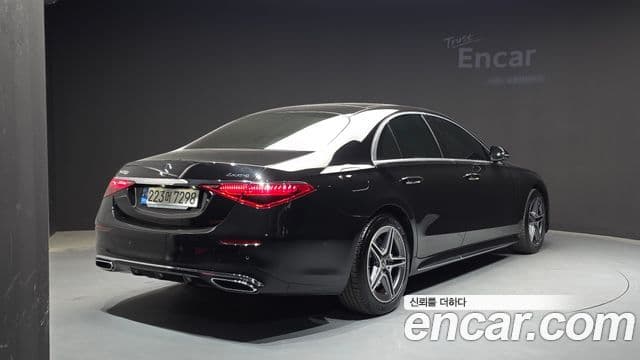 Mercedes-Benz S-Class W223 2