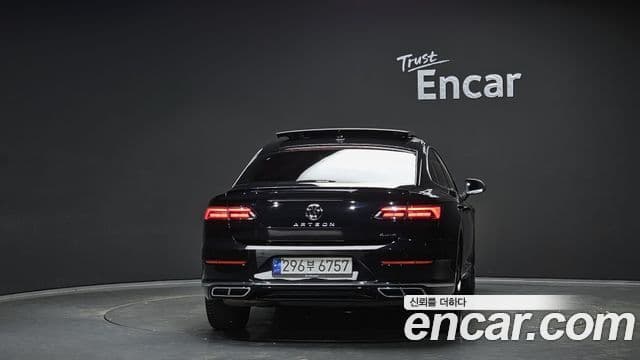 Volkswagen Arteon 4