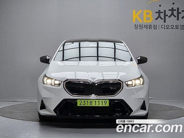BMW M5 (G90) 2