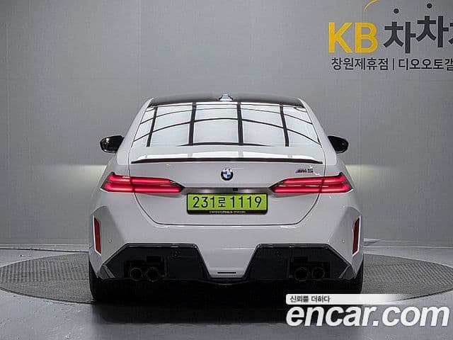 BMW M5 (G90) 3