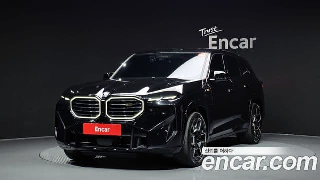 BMW XM (G09) 1