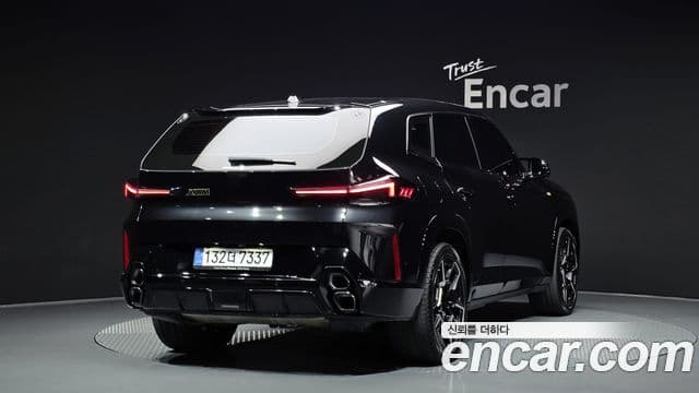 BMW XM (G09) 2