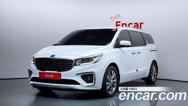 Kia The New Carnival — 1