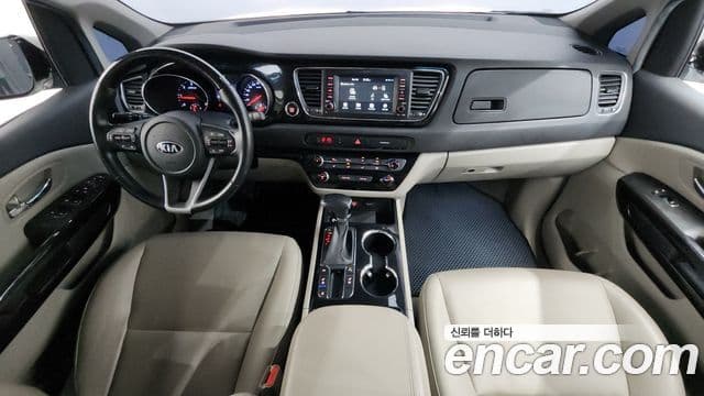 Kia The New Carnival 4