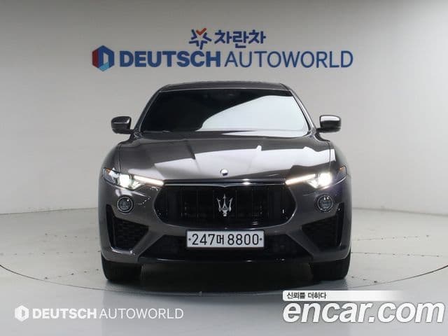 Maserati Levante 2